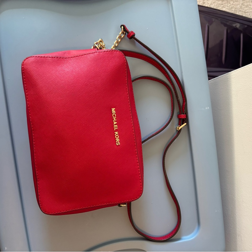 Michael Kors Red Jet Set Large Saffiano Leather Crossbody Handbag